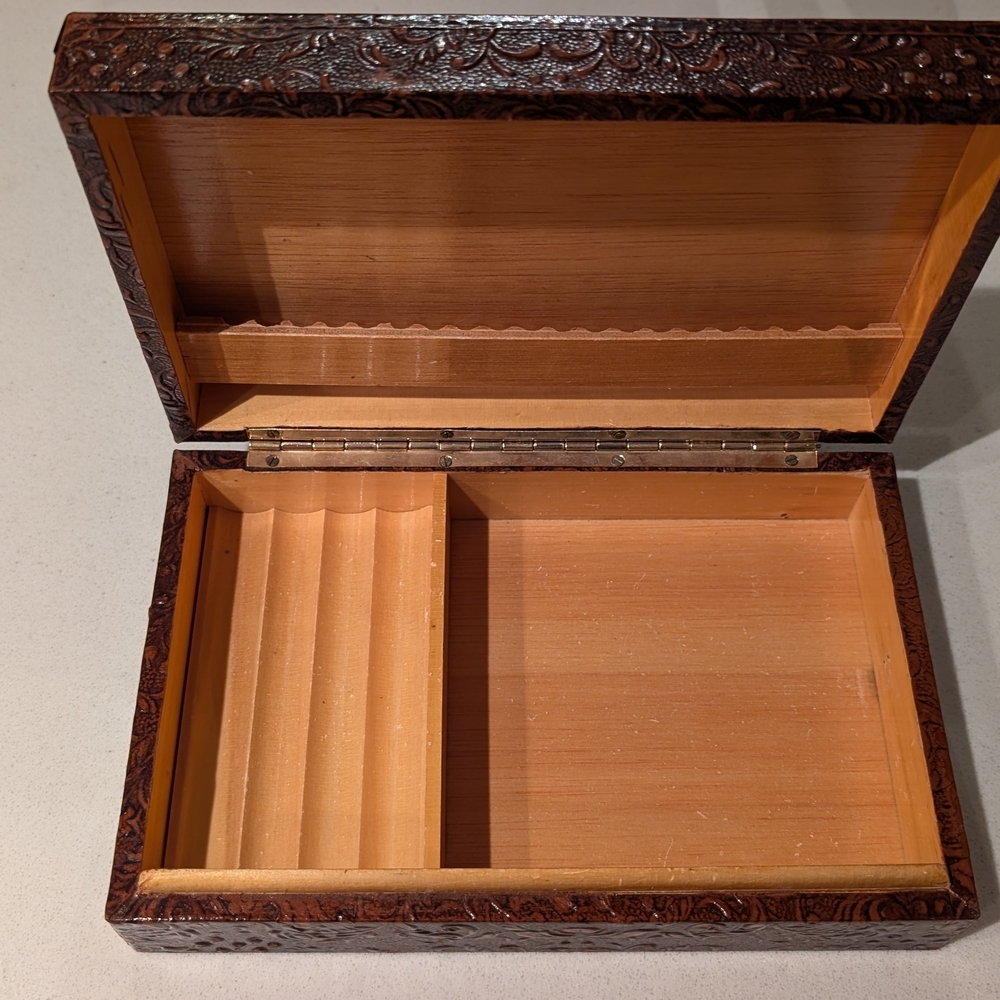 Elegant Wooden Jewelry/ Cigar Box with Intricate Design